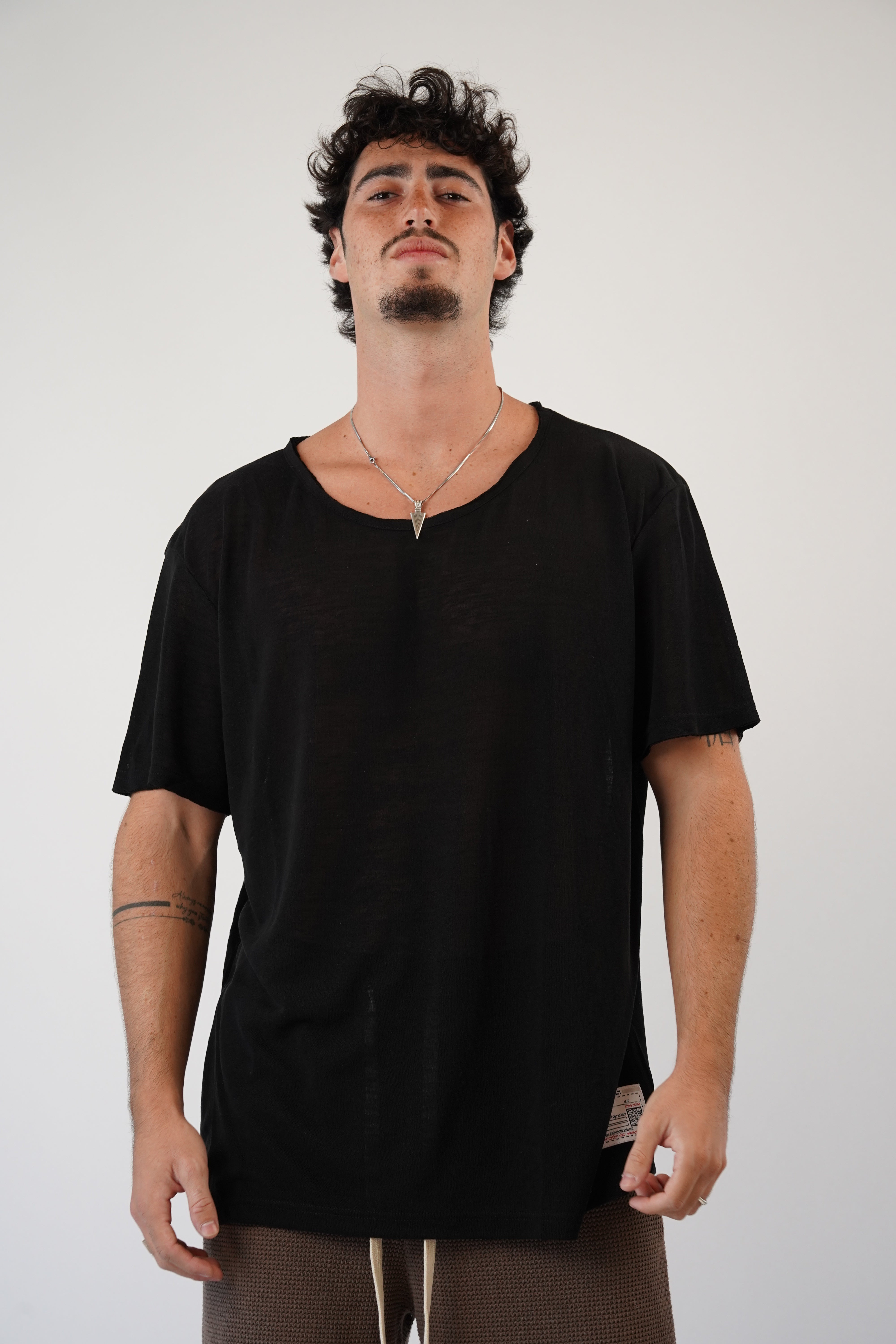 LINEN TEE - BLACK