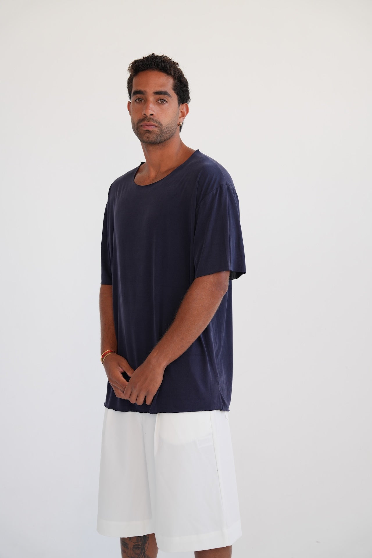 BASE TEE - NAVY BLUE