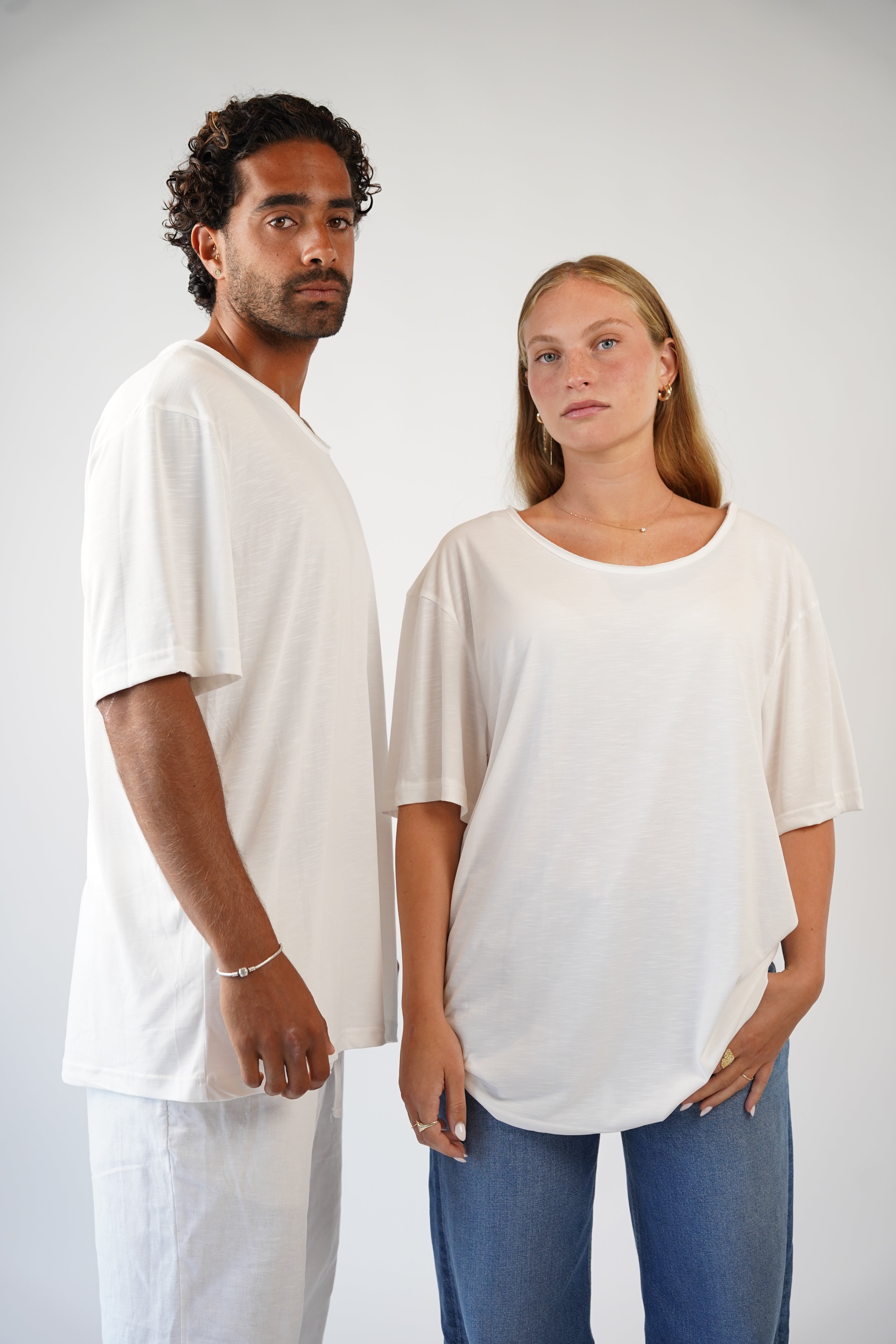 BASE TEE - WHITE