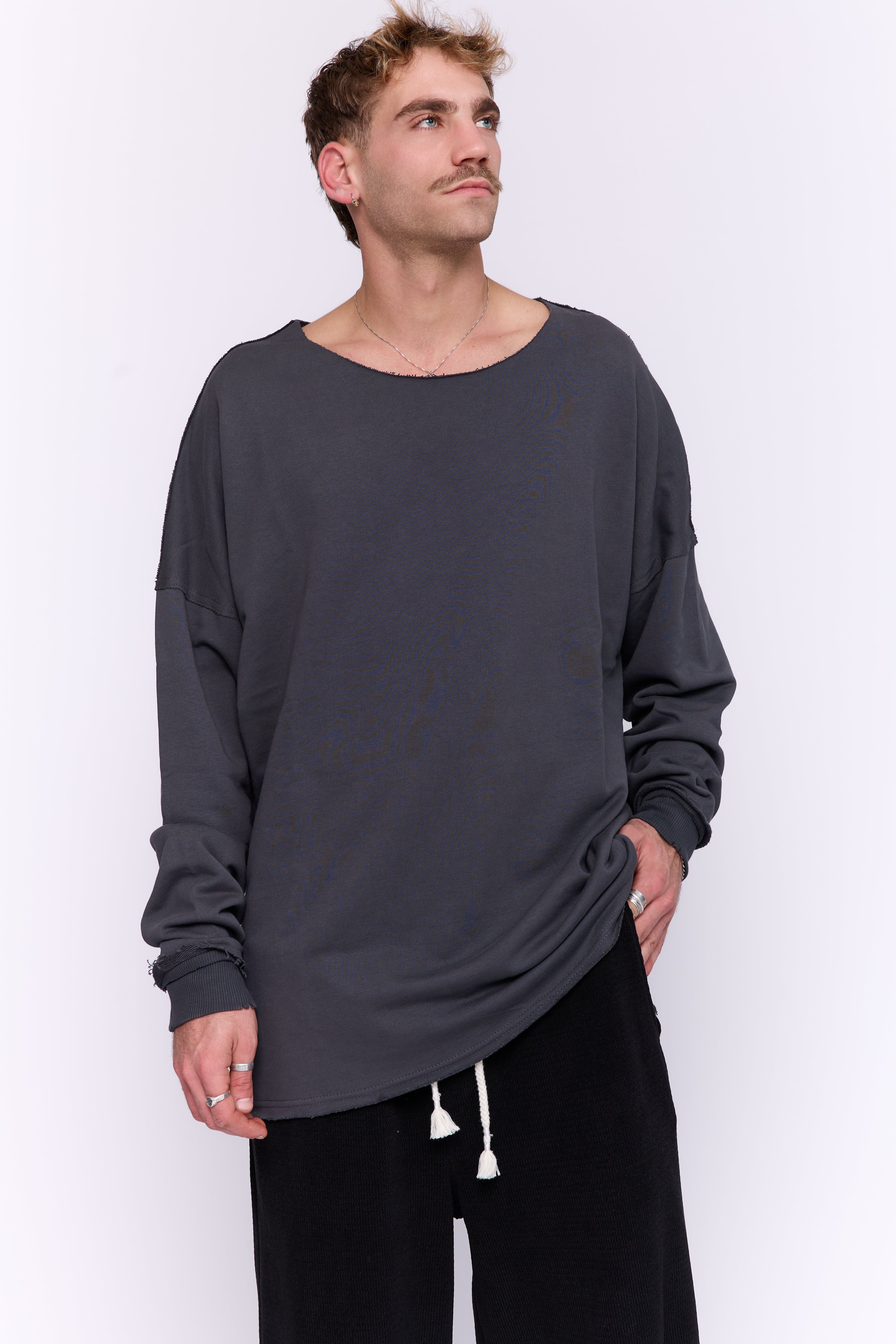 COZY SWEATER - GREY