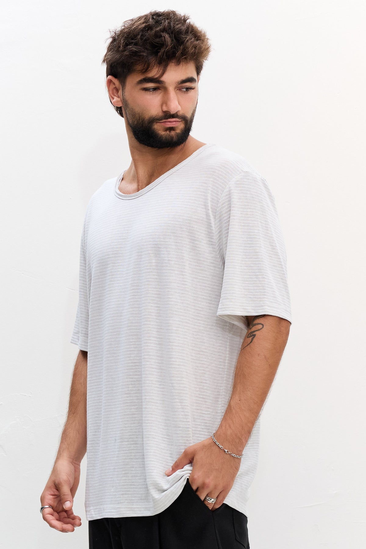 LINEN TEE - WHITE & GRAY