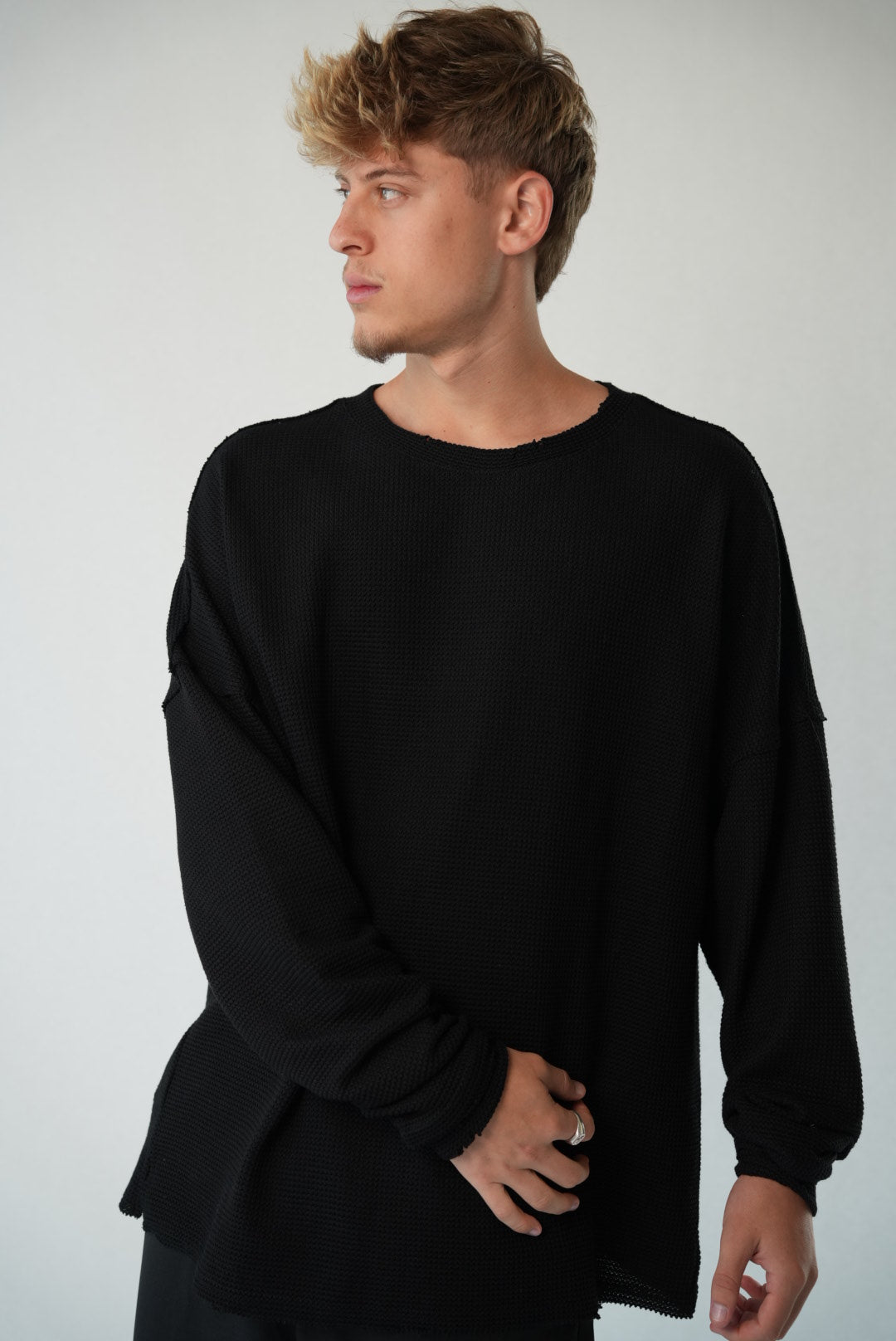 WAFFLE SWEAT - BLACK