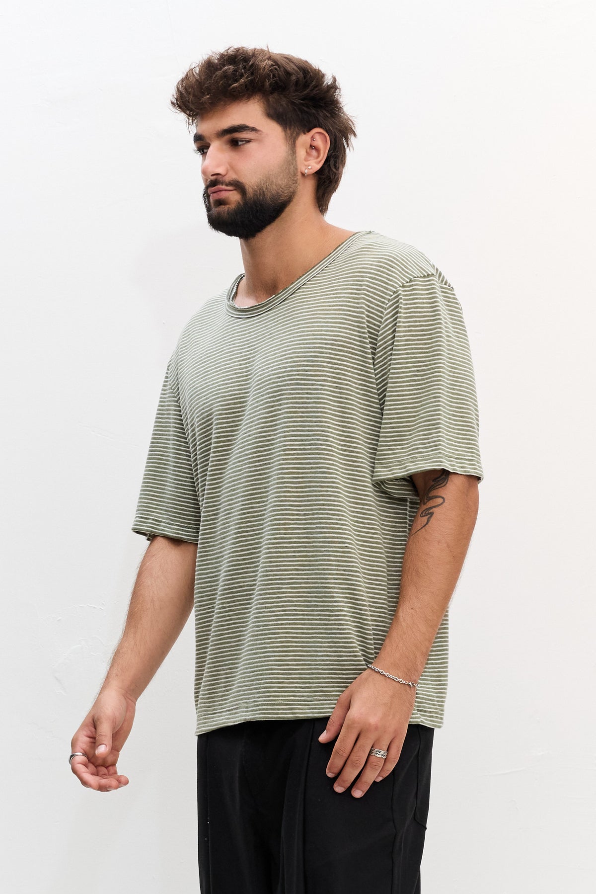 LINEN TEE - OLIVE & WHITE