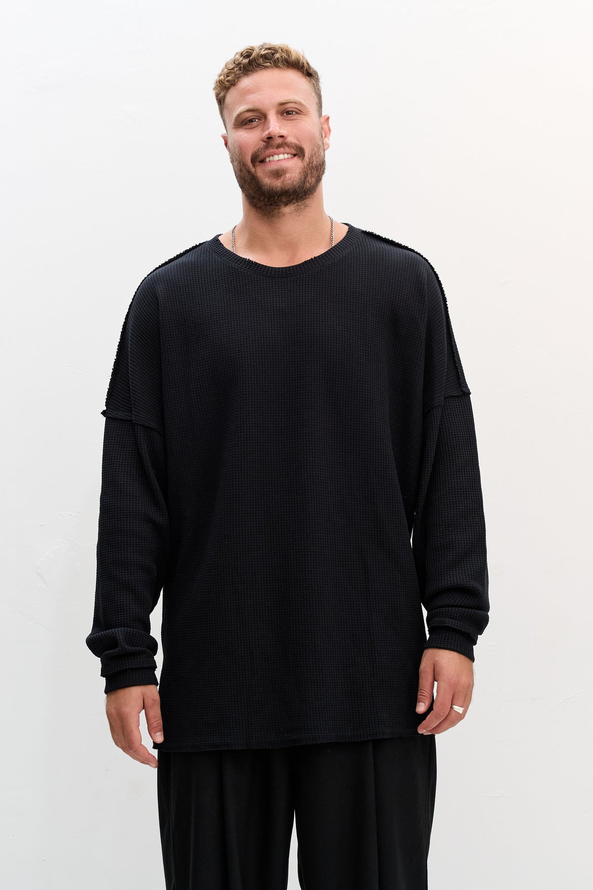 WAFFLE SWEAT - BLACK