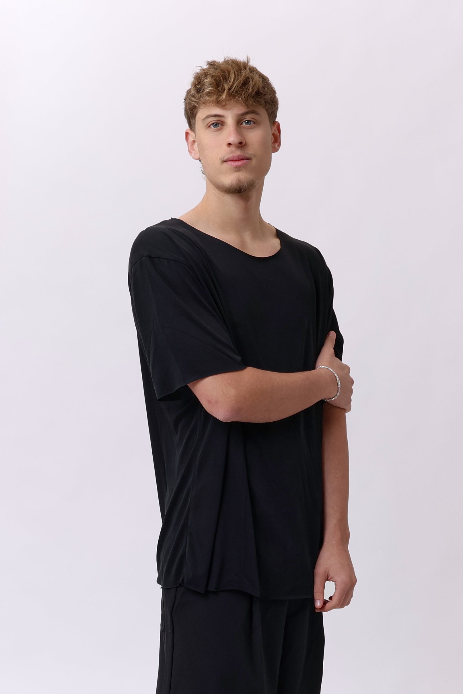 BASE TEE - BLACK