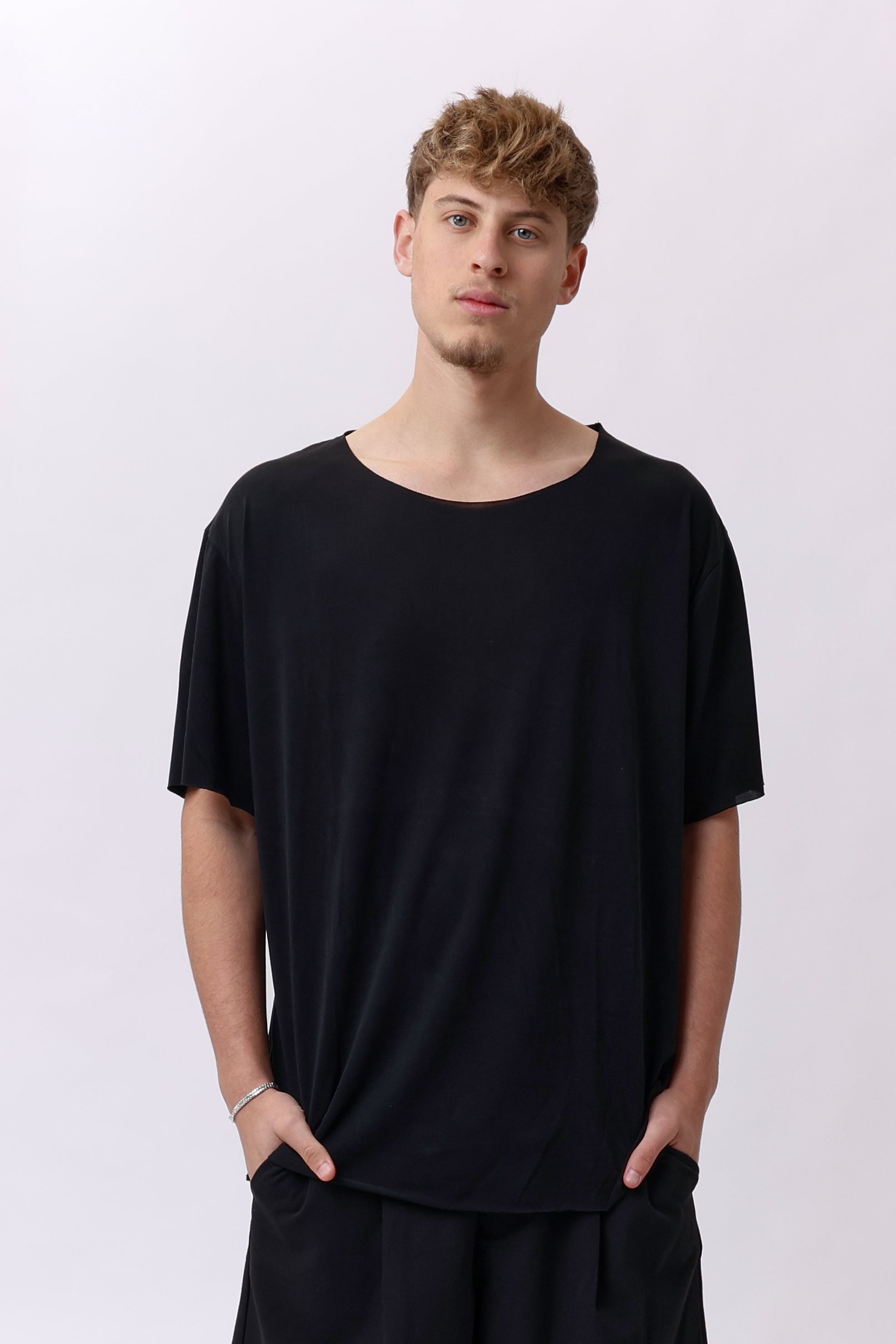 BASE TEE - BLACK