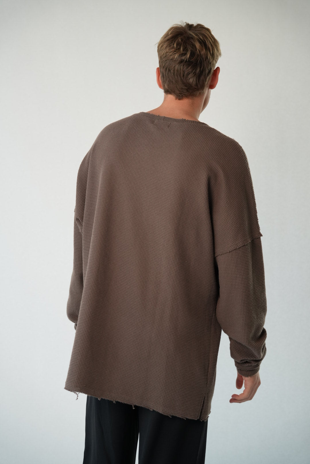 WAFFLE SWEAT - BROWN