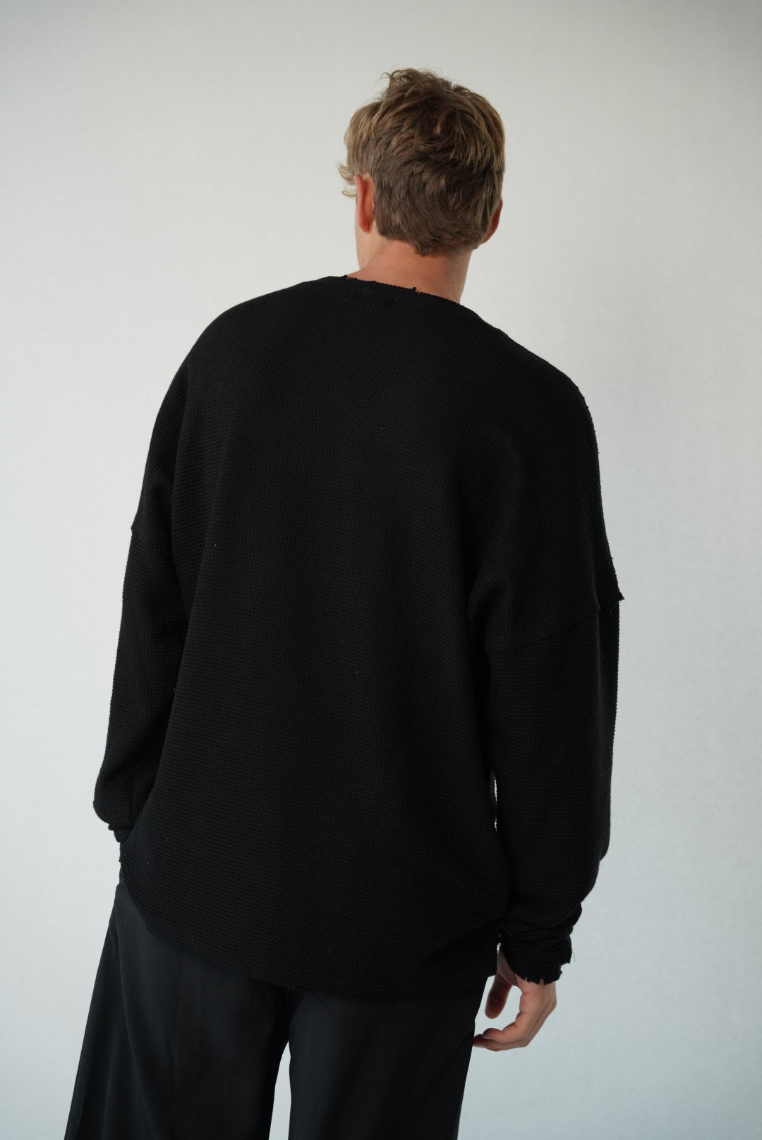 WAFFLE SWEAT - BLACK